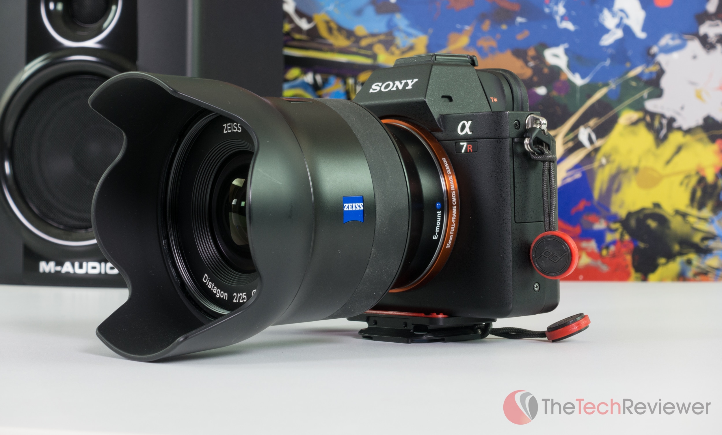 Zeiss Batis 25mm f/2 E-Mount Mirrorless Lens Review - Worth It?