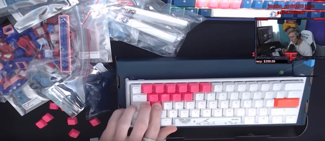 Tfue Keyboard What Model Does The Fortnite Pro Use